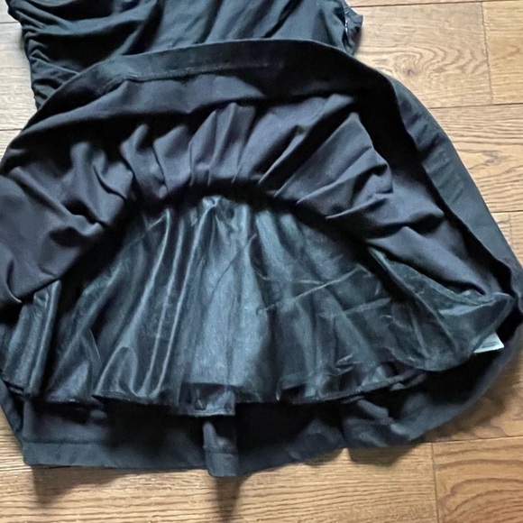 [H&M] One Shoulder Blouse - Picture 3 of 11